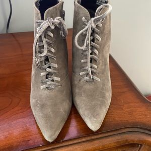 Aerosoles gray suede booties, 7.5
